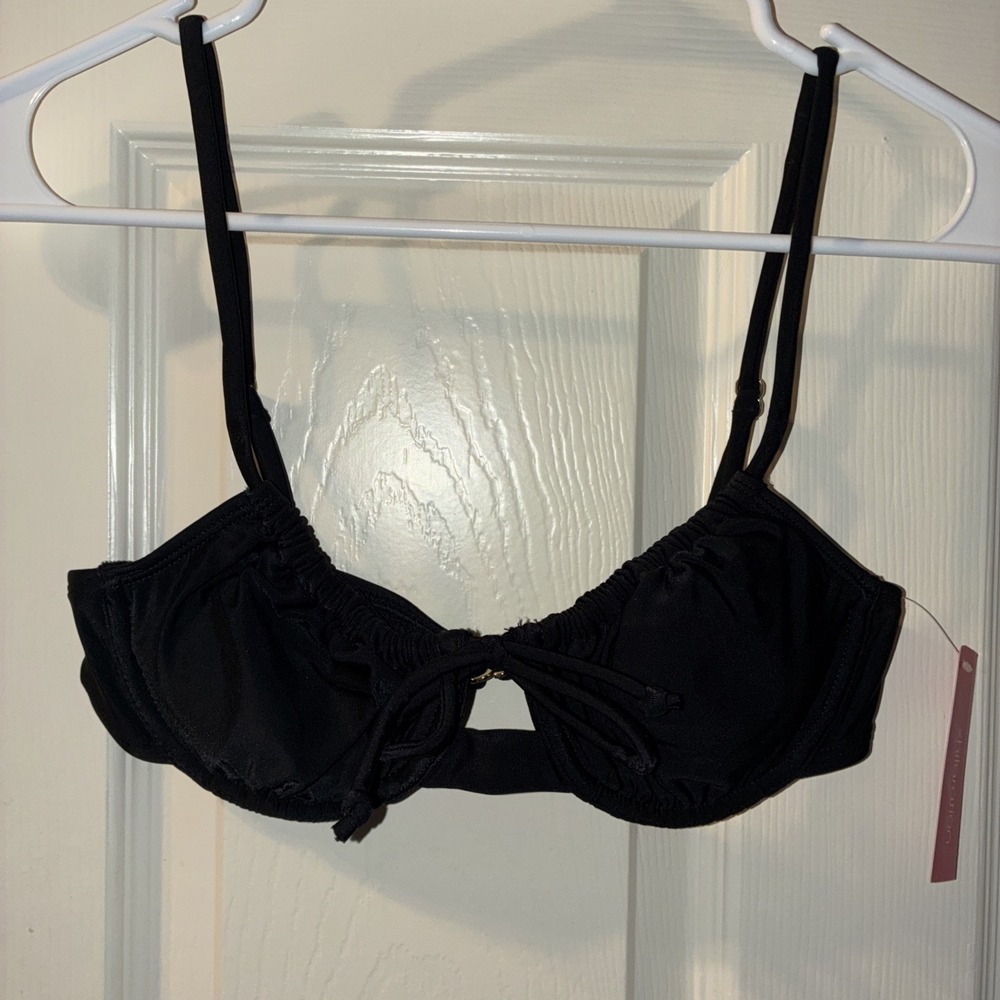 Xhilaration Juniors M (4-6) Shirred Underwire Black Bikini Top Adjustable Straps